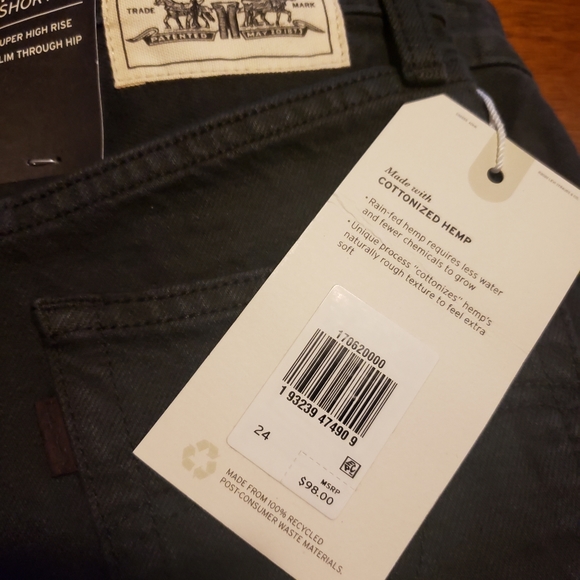 Levi's - Picture 4 of 5